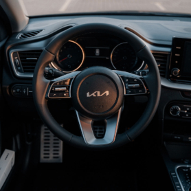 Kia Ceed SW wynajem samochodów